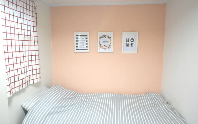 One Minute Guesthouse - photo 3
