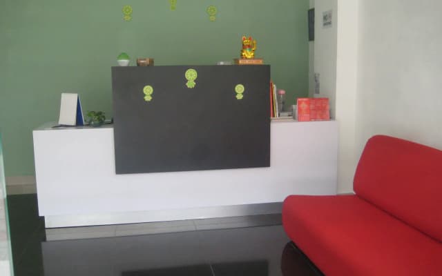 Greenleaf Hotel & Cafe PLT - photo 2