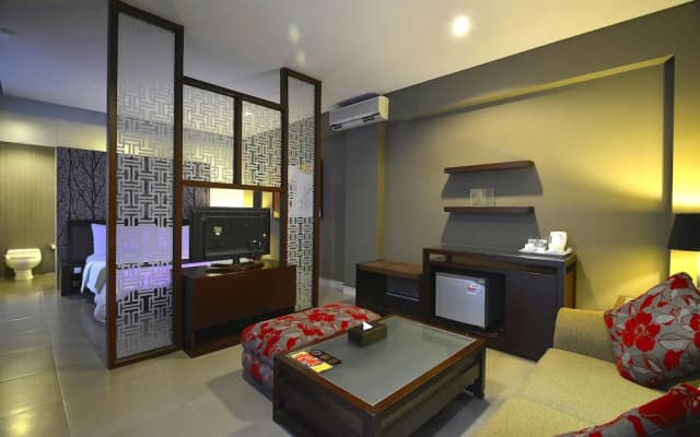 100 Sunset Boutique Managed By Eagle Eyes - photo 4