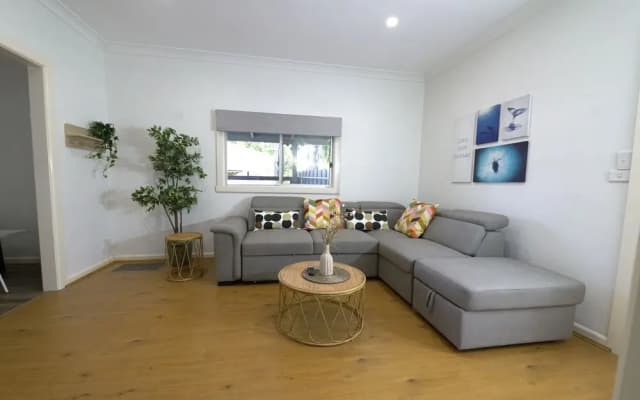 Rosebud Pet-Friendly Beach Holiday House - photo 2