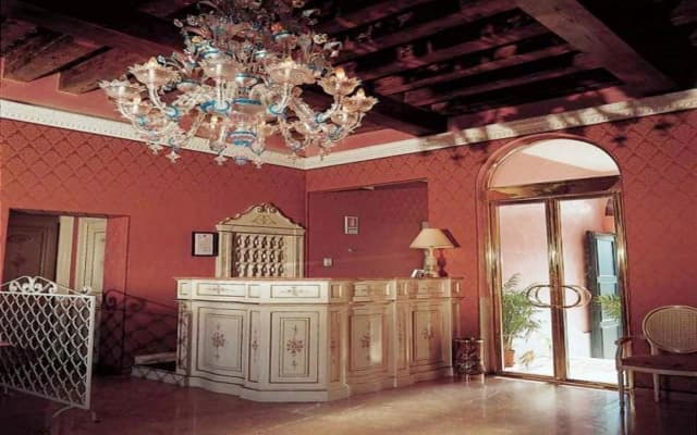 Tre Archi Hotel - photo 2