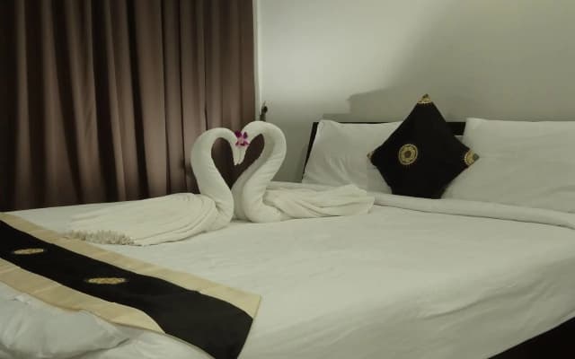 But Different Boutique hotel - photo 5