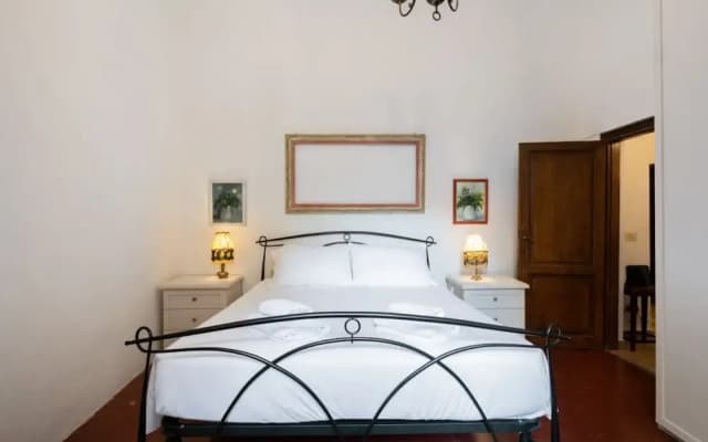 Ponte Vecchio Cozy Flat - photo 3