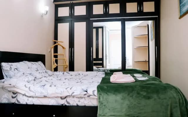 Apartment Alpha Leonidze with Fireplace - photo 3