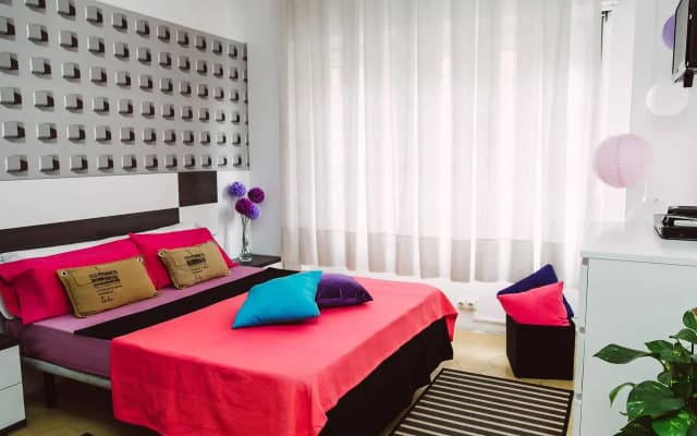 Rooms Hola BCN B & B - photo 2