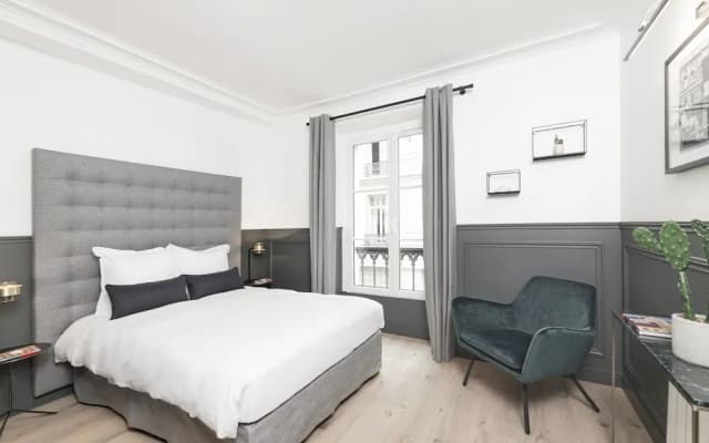 Luxury 3BDR Le Louvre II by Livinparis - photo 3