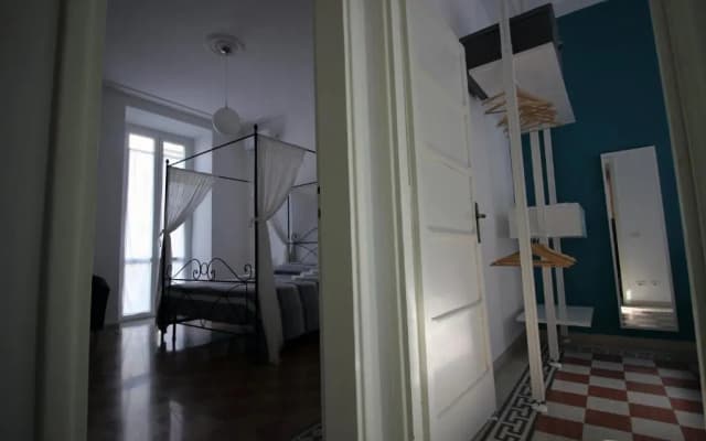 Charming Apartment Near Piramide - photo 3