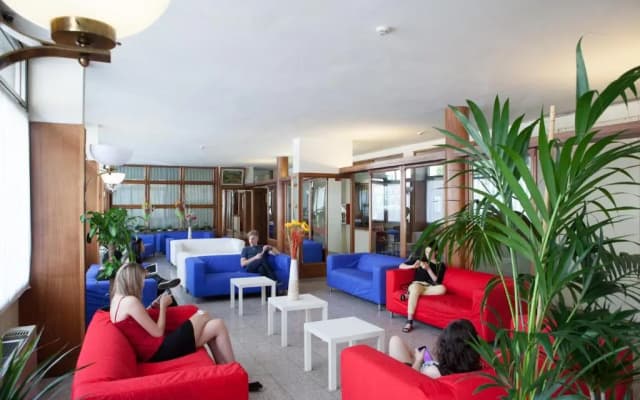Auto Park Hotel - photo 2