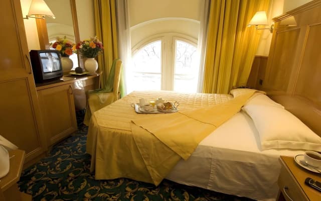 Hotel Cinque Giornate - photo 3
