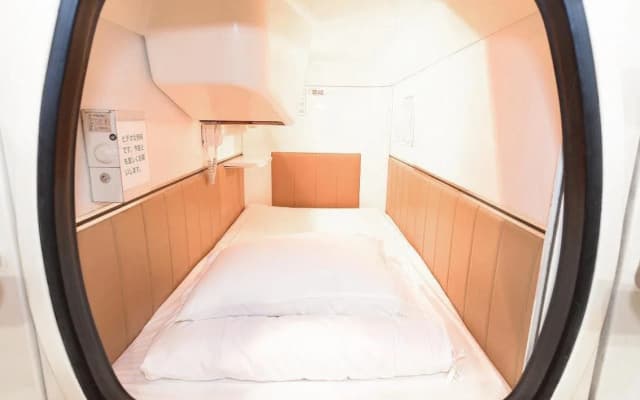 Capsule Inn Shimbashi - Men Only - photo 4