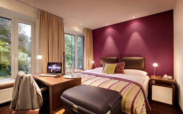 Strandhotel Alte Donau - photo 4