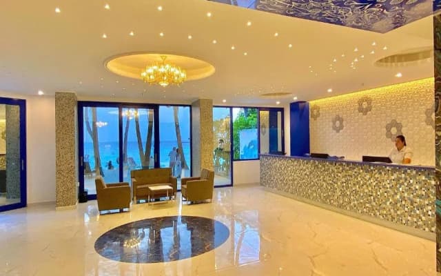 Kaani Palm Beach - photo 2