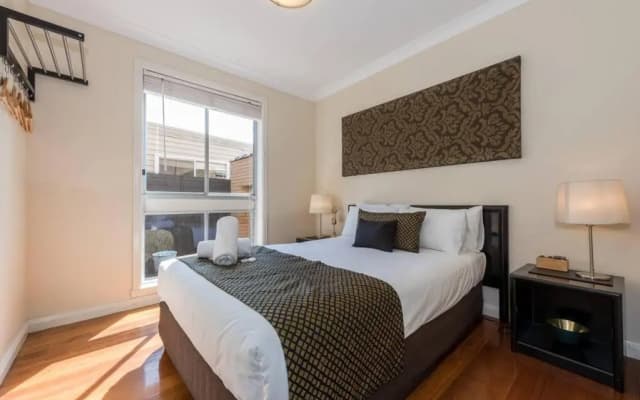 Belgravia Holiday House - photo 2