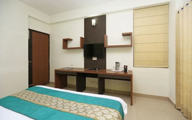 Capital O 8481 Le Tara Residency - photo 5