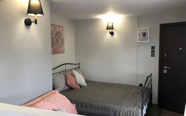 Cozy studio apartment in the heart of Athens - photo 3