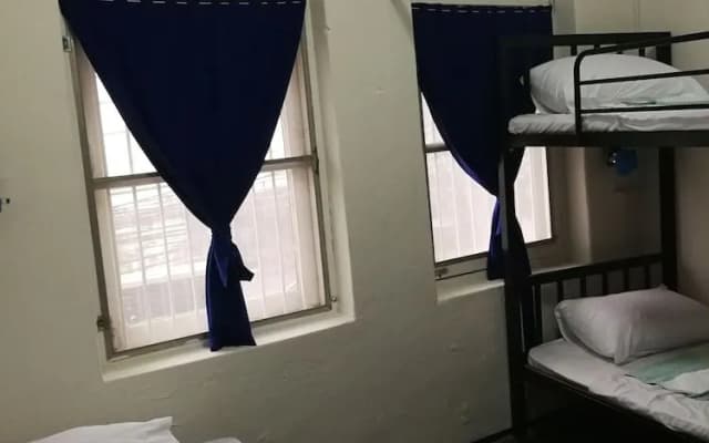 Sip N' Camp - Hostel - photo 2
