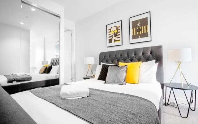 Elegant 2br@footscray Station - photo 5