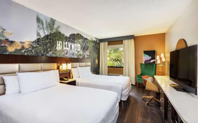 Hilton Garden Inn Los Angeles/Hollywood - photo 4