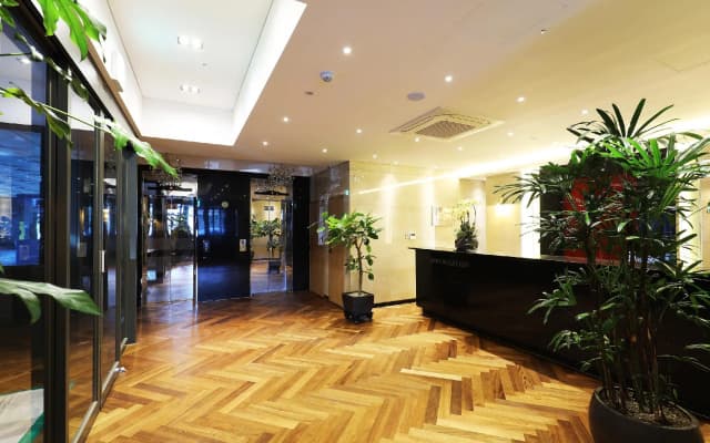 Elle Inn Hotel - photo 2