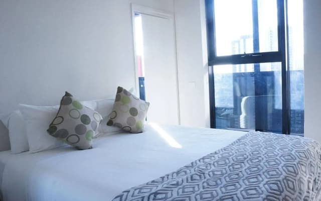 Winston Apartments - photo 2