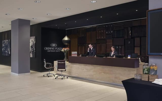 Crowne Plaza Amsterdam South by IHG - photo 2