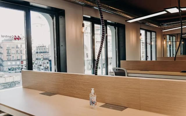 Hostal Juliette & Coworking - photo 2
