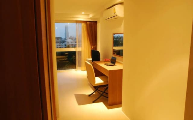 I Am Residence - photo 4