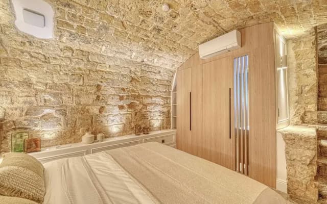 Central Historic Loft by Architect, Near Louvre - photo 5