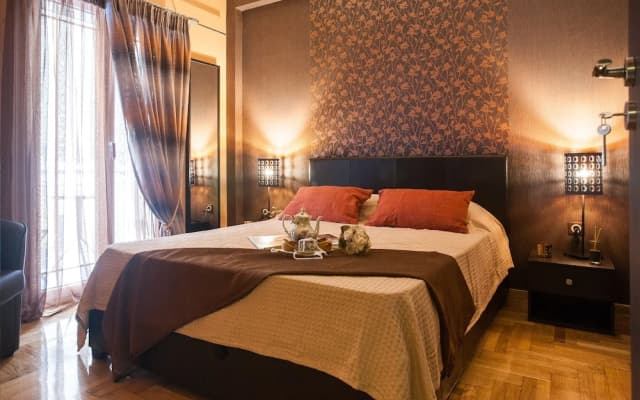 Gold and Blue Luxurious Apartment - photo 2