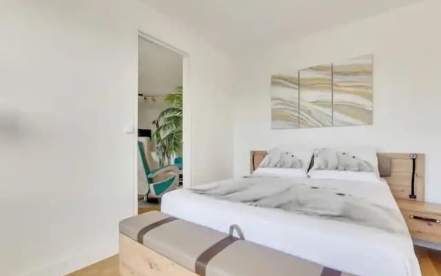 Paris luxury apartment Eiffel Tower View - photo 4