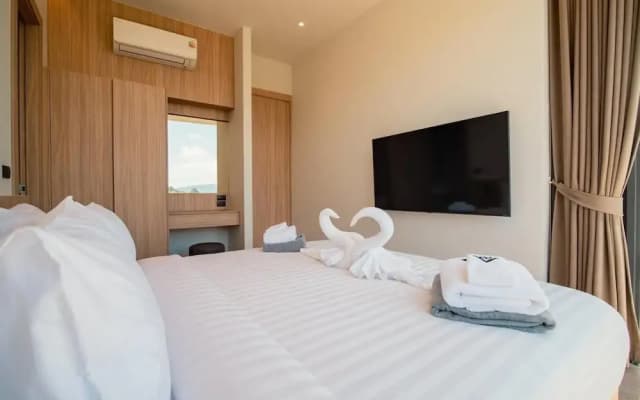 Elegant Aileen 3 Bedroom Pool Villa Naithon - photo 2