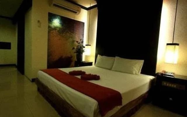 Baan Kaew Resort - photo 2
