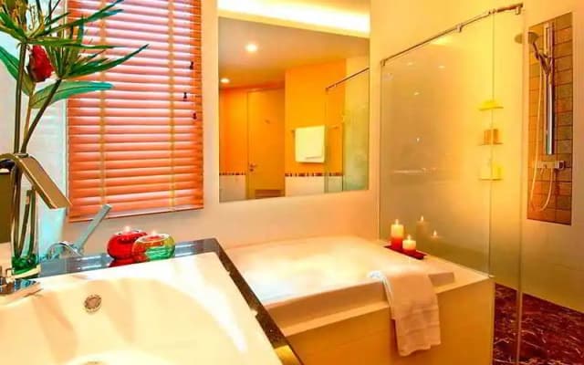 Sathorn Gardens - photo 5