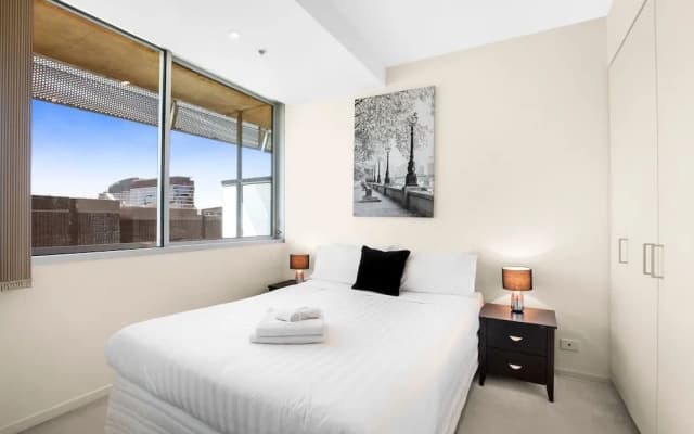 Living Corporate Liberty Tower - photo 2