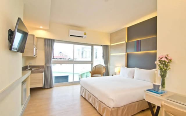 Sunshine One Hotel Pattaya - photo 5