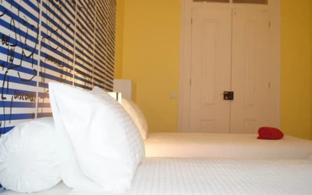 PH Lisbon Hostel - photo 2
