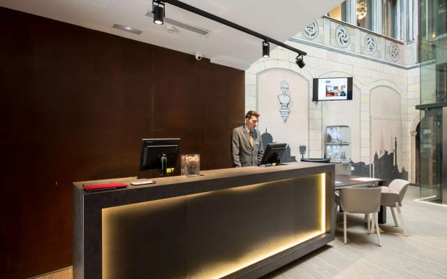 Catalonia Catedral Hotel - photo 2
