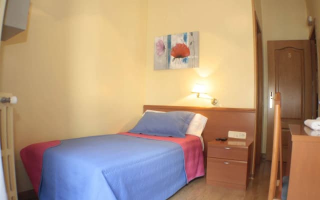 Hostal Santa Cruz - photo 5