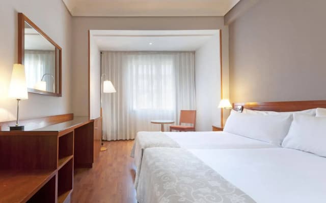 Hotel Madrid Centro Affiliated by Meliá - photo 3