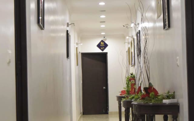 Milestone Hotel & Resort - photo 3