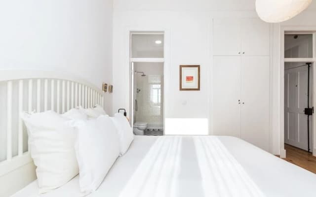 Gorgeous Apartment With Terrace in Belém - photo 4
