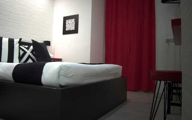 C'est La Vie Suites - photo 2