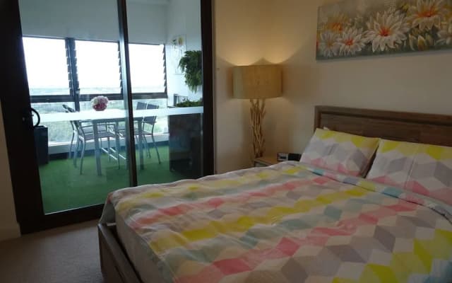 Sydney Olympic Park Apartment - photo 3