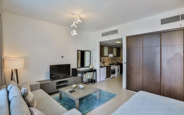 Driven Holiday Homes - Indigo Tower - photo 2