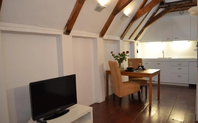 Rembrandtplein B&B - photo 2