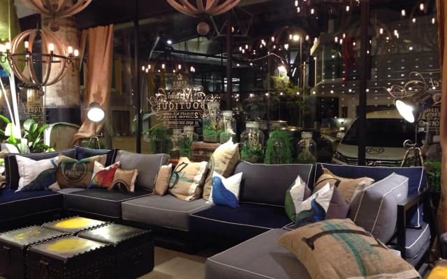 M Boutique Hotel - photo 2