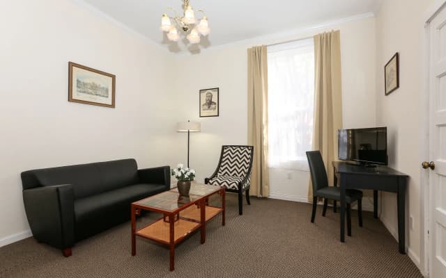 The Grove Inn - photo 4