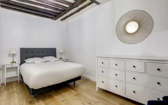 Magnificent Apartment Near Republique - photo 2