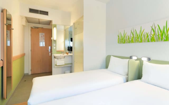 Ibis Budget Madrid Centro las Ventas - photo 2