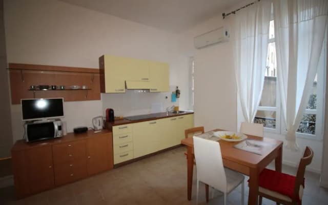 Nice Booking - FRANCE Carré d'Or - Plage - photo 2